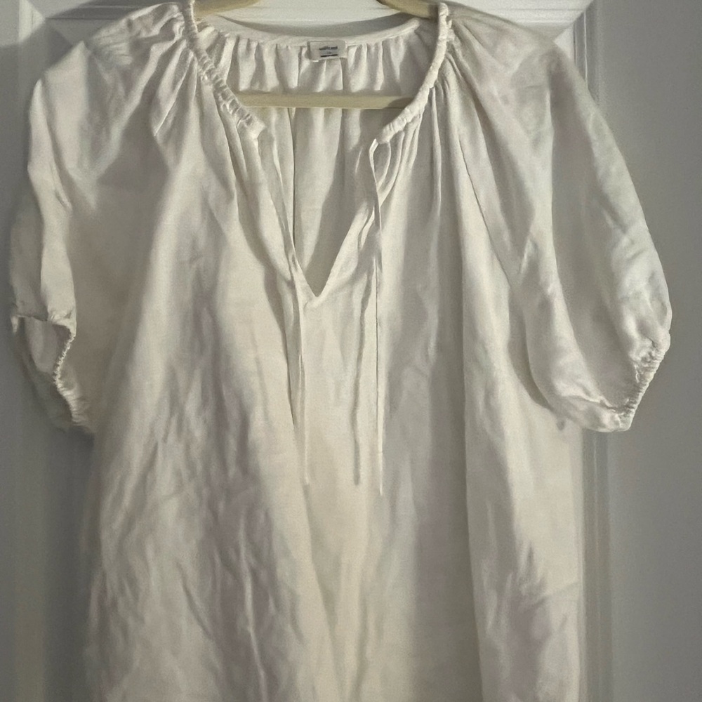 Aritzia Peasant Women's White Blouse
